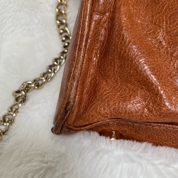 Leather VINTAGE CrossBody bag with adjustable gold Chain link Strap - Picture 6 of 12